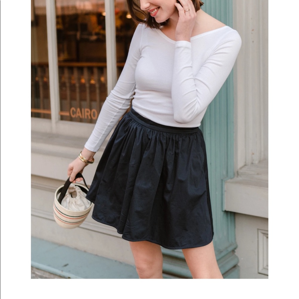 BNWT Lake High Waisted Shorts in Navy